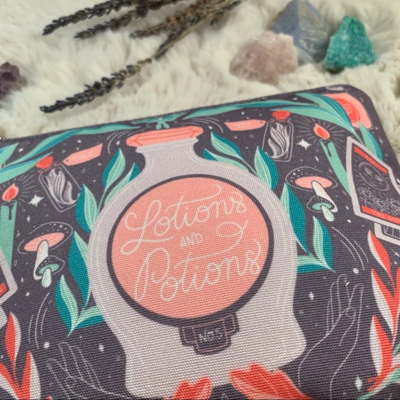 “Potions” crescent moon zip travel case - Picture 2 of 3